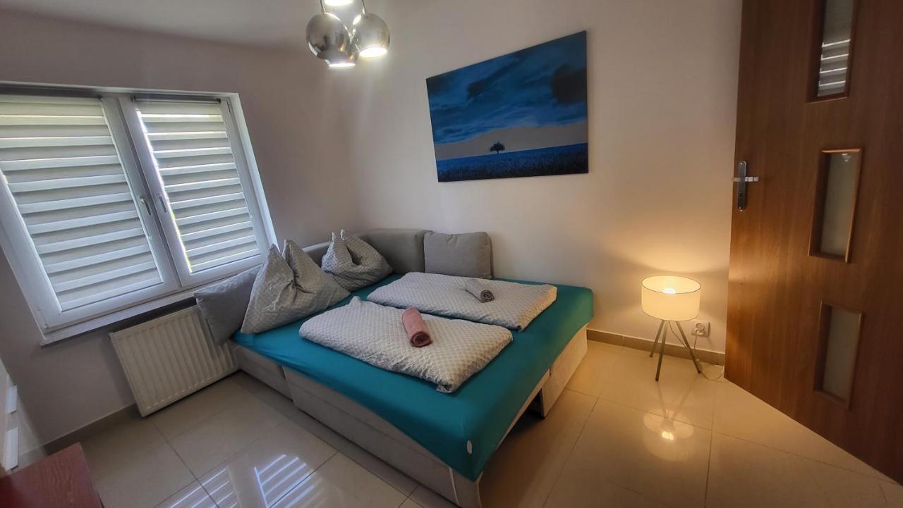 Apartamenty Rest Studio Self Check-In 24H Битом Екстер'єр фото