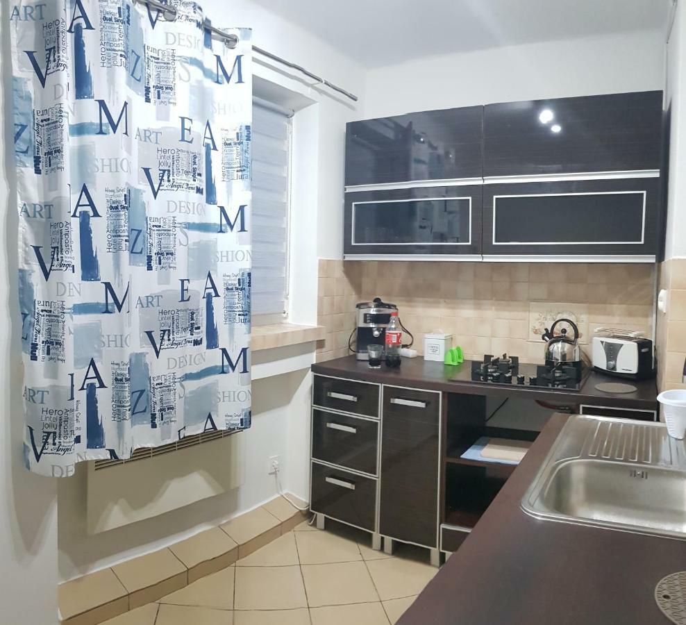 Apartamenty Rest Studio Self Check-In 24H Битом Екстер'єр фото
