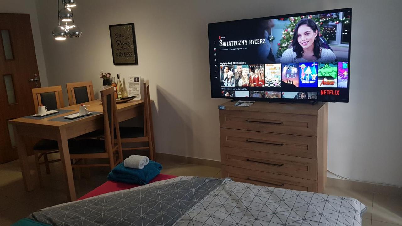 Apartamenty Rest Studio Self Check-In 24H Битом Екстер'єр фото